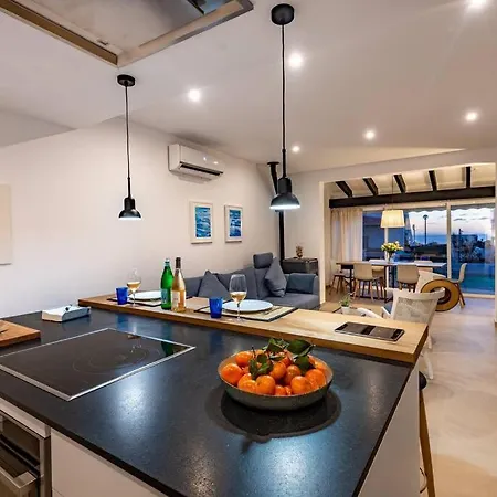 Modern Renovated Faro I, Free Wi-fi Cala'N Bosch (Menorca)