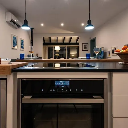 Modern Renovated Faro I, Free Wi-fi *