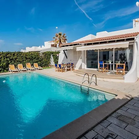Villa Modern Renovated Faro I, Free Wi-fi *
