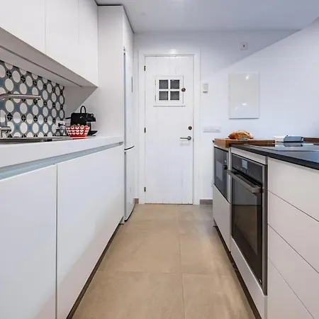 Modern Renovated Faro I, Free Wi-fi *